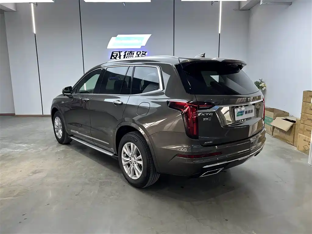 Cadillac XT6 2.0 T 7-seat 4 WD Style