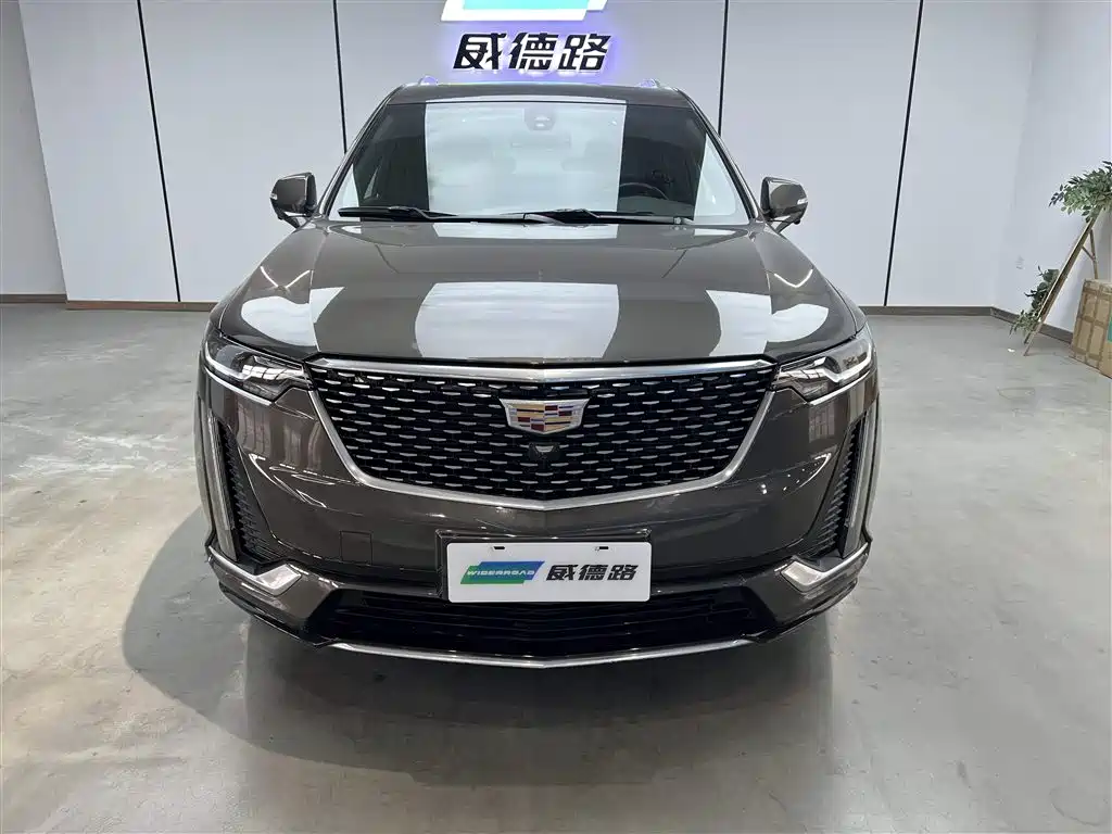 Cadillac XT6 2.0 T 7-seat 4 WD Style