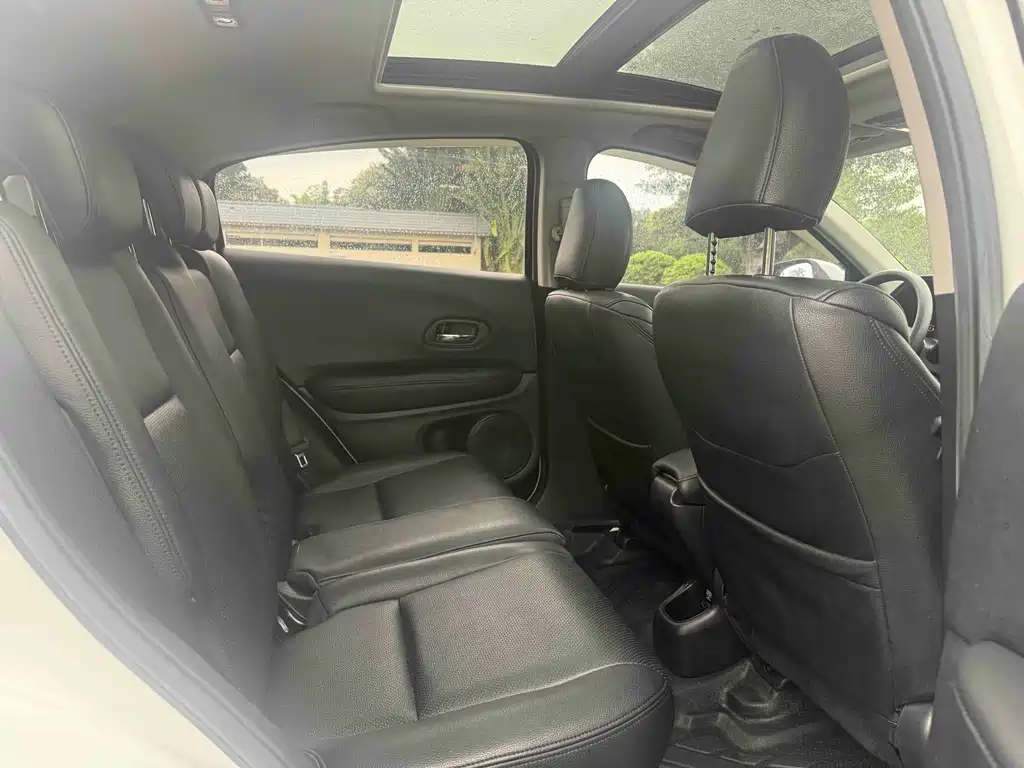 Vezel 1.5 L CVT Pioneer