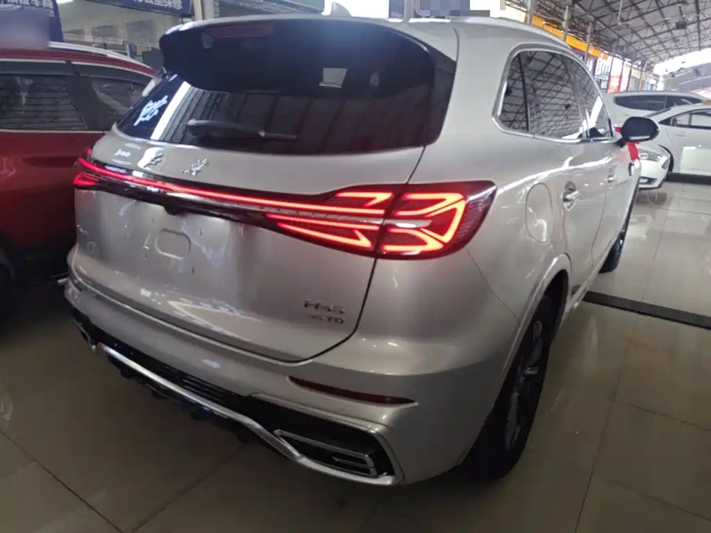 Hongqi HS5 2.0 T Flagship Enjoyment Pro