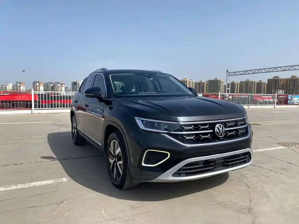 Tayron 330 TSI 2 WD Luxury Plus Advanced