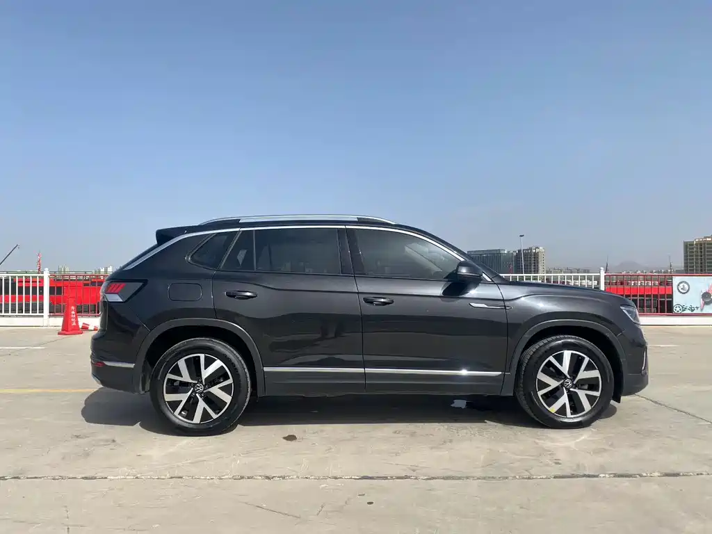 Tayron 330 TSI 2 WD Luxury Plus Advanced
