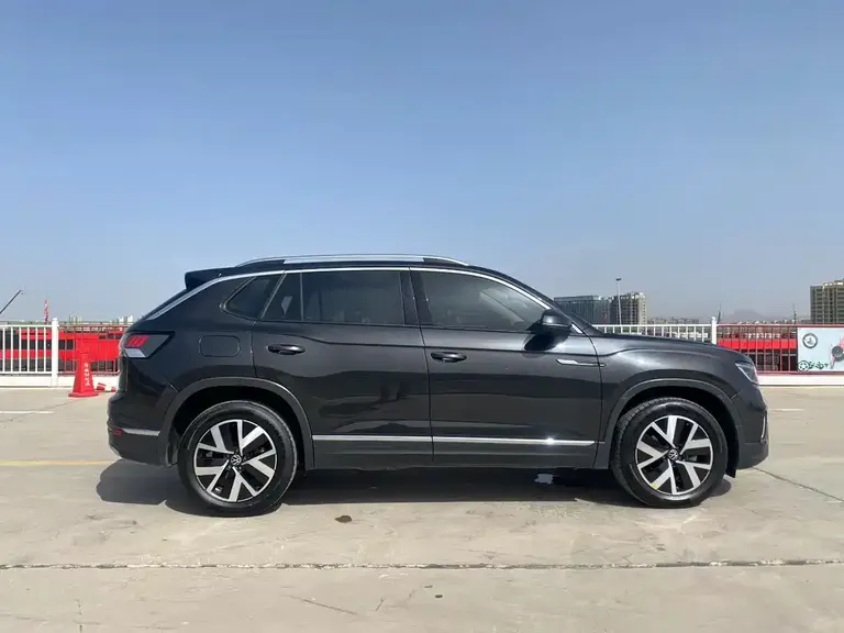 Volkswagen Tayron 330 TSI 2 WD Luxury Plus Advanced