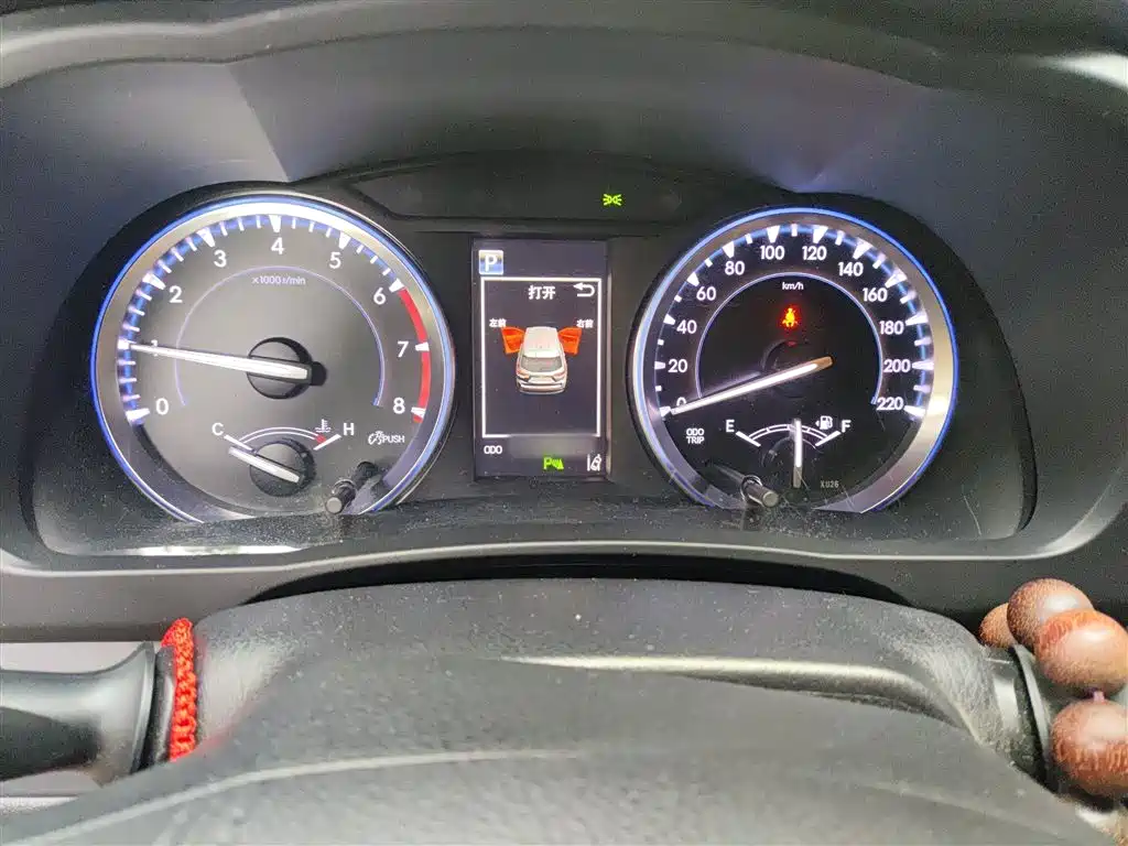 Highlander 2.0 T 4 WD Luxury 7-seat CN-VI