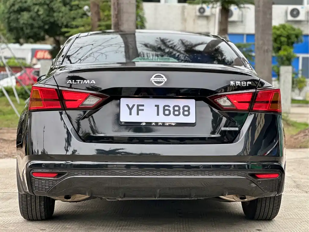 Teana 2.0 L XL Comfort