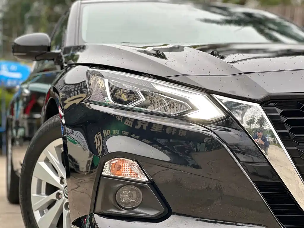 Teana 2.0 L XL Comfort