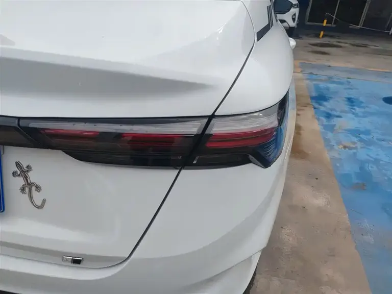 Geely Binrui Binrui COOL 1.5 T DCT Dragon