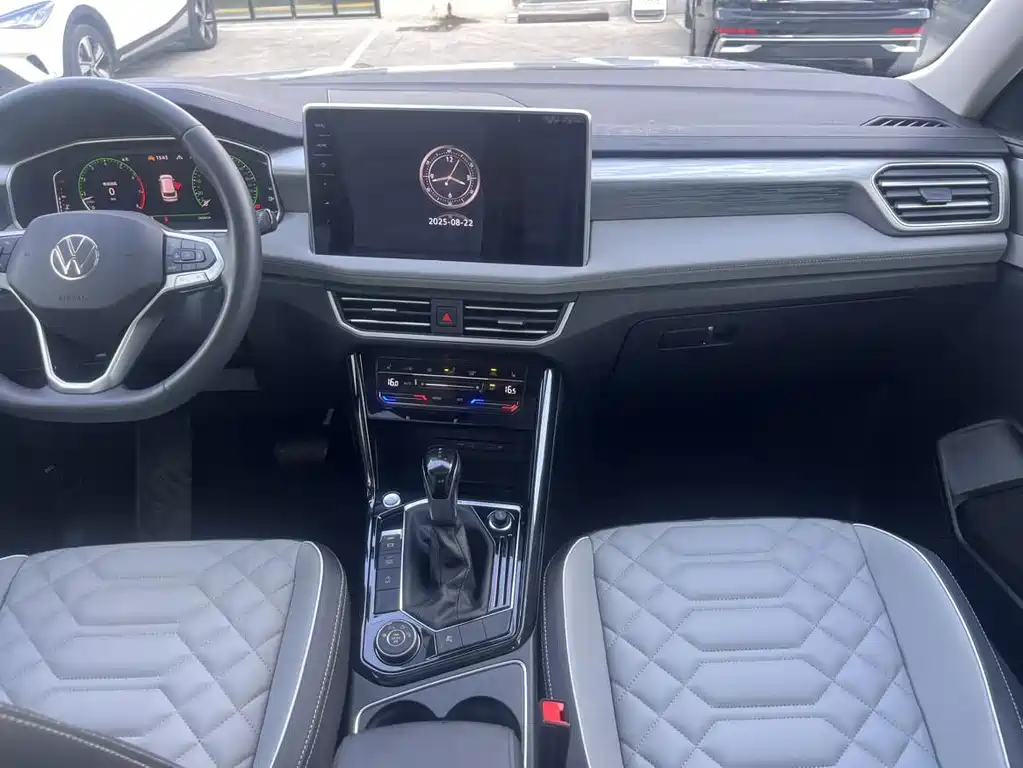 Tayron 380 TSI 4 WD R-Line High Energy