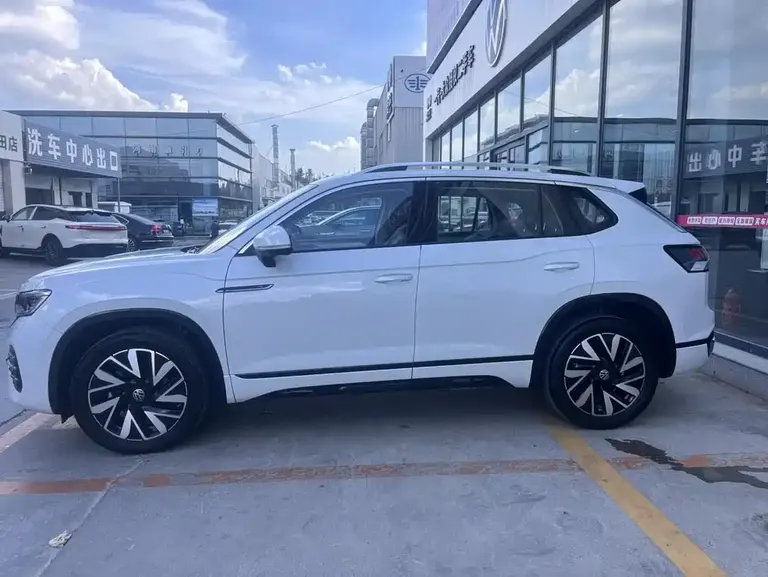 Volkswagen Tayron 380 TSI 4 WD R-Line High Energy