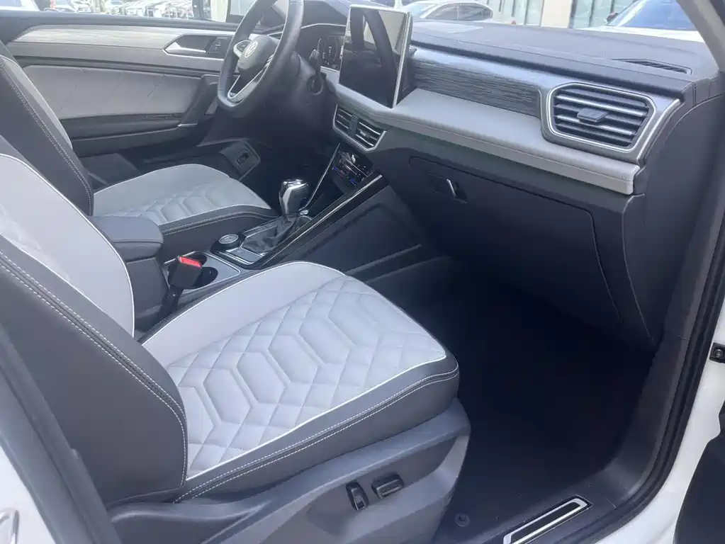 Tayron 380 TSI 4 WD R-Line High Energy