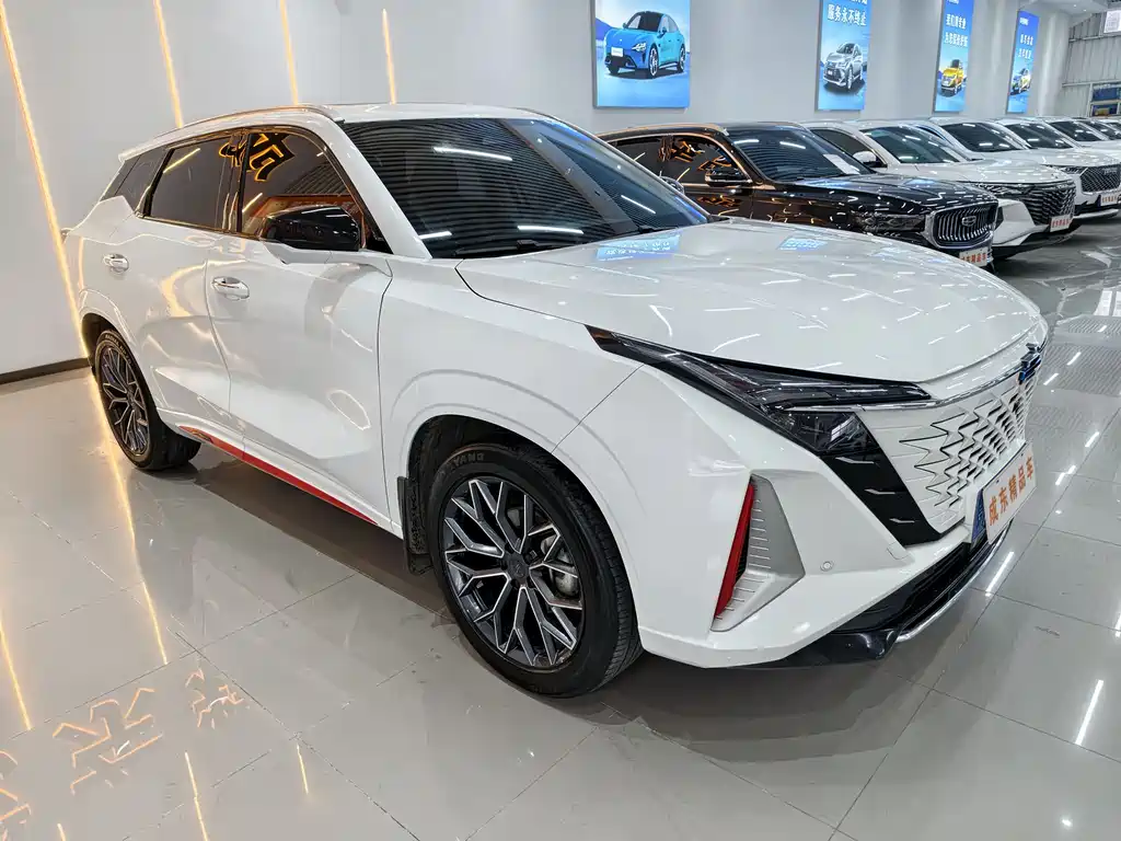 Changan Oshan Z6 Blue Whale 1.5 T DCT Smart Supreme