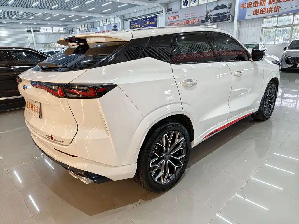 Changan Oshan Z6 Blue Whale 1.5 T DCT Smart Supreme