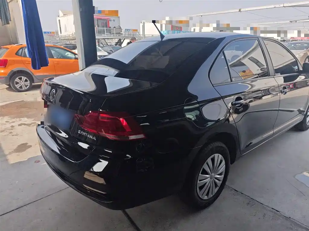 Santana 1.5 L Auto Style
