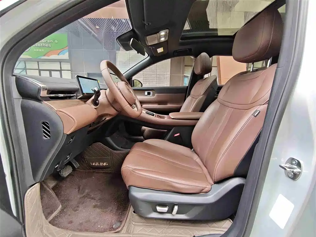 Wuling Starlight S 130 km Flagship
