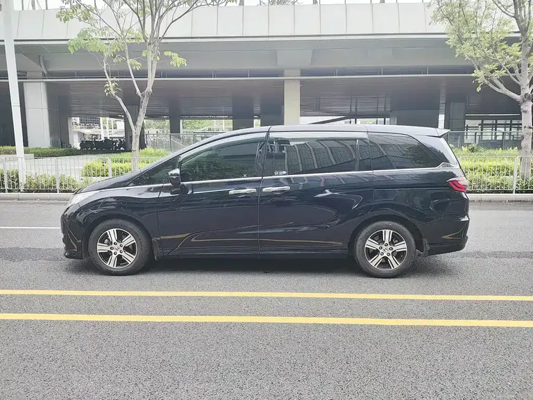 Honda Odyssey Facelift 2.4 L Comfort