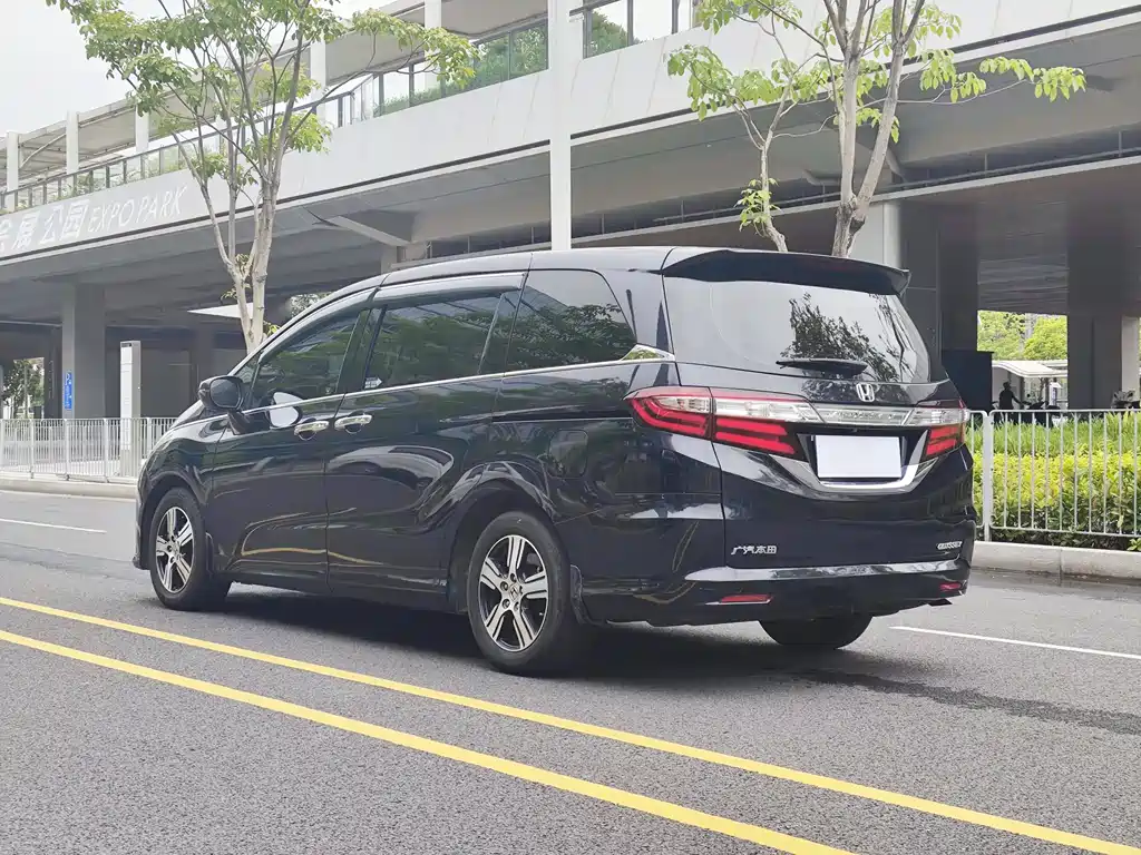 Odyssey Facelift 2.4 L Comfort