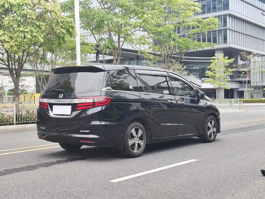 Odyssey Facelift 2.4 L Comfort