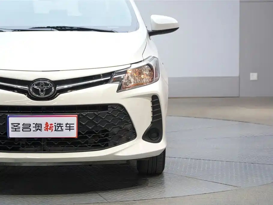 Vios FS 1.5 L CVT Sharp Speed