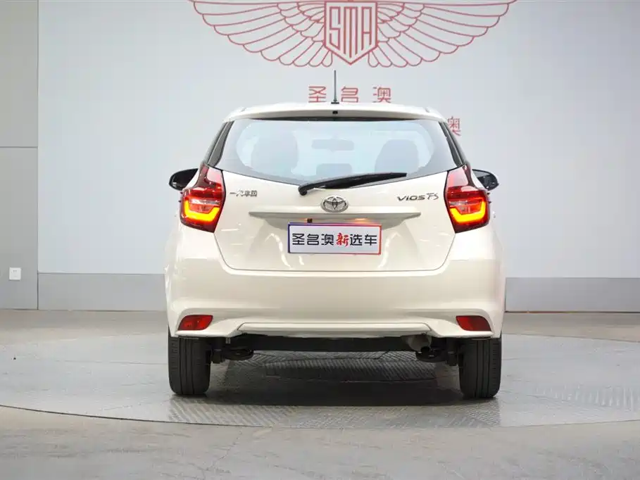 Vios FS 1.5 L CVT Sharp Speed