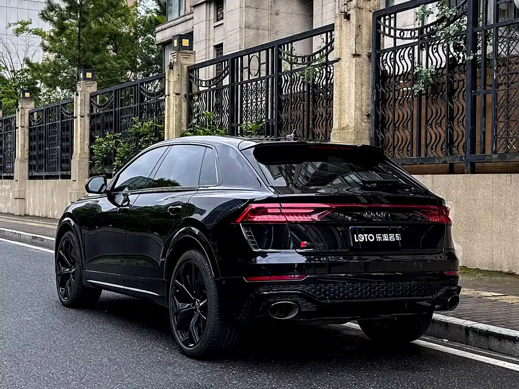 Audi RS Q8 RS Q8 4.0 T