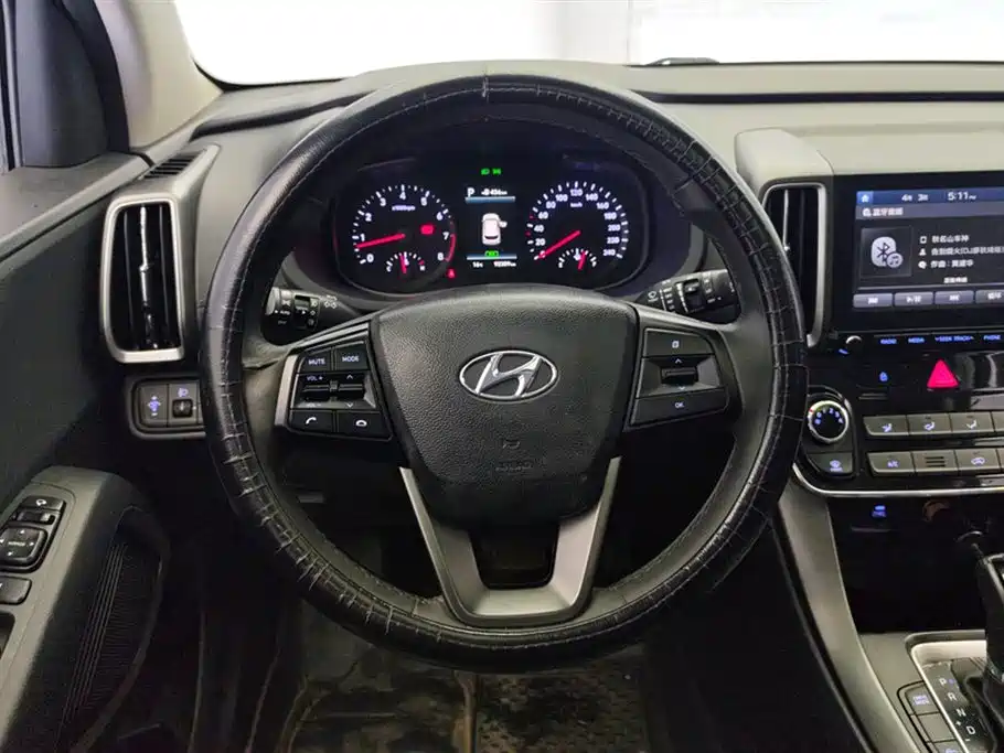 Hyundai ix35 2.0 L Auto 2 WD Brave · Smooth Enjoyment