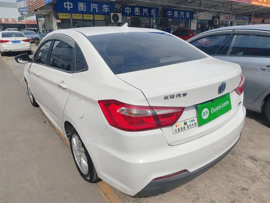 Yuexiang V7 悦翔V7 2015款 1.6 L 自动乐享型 国V