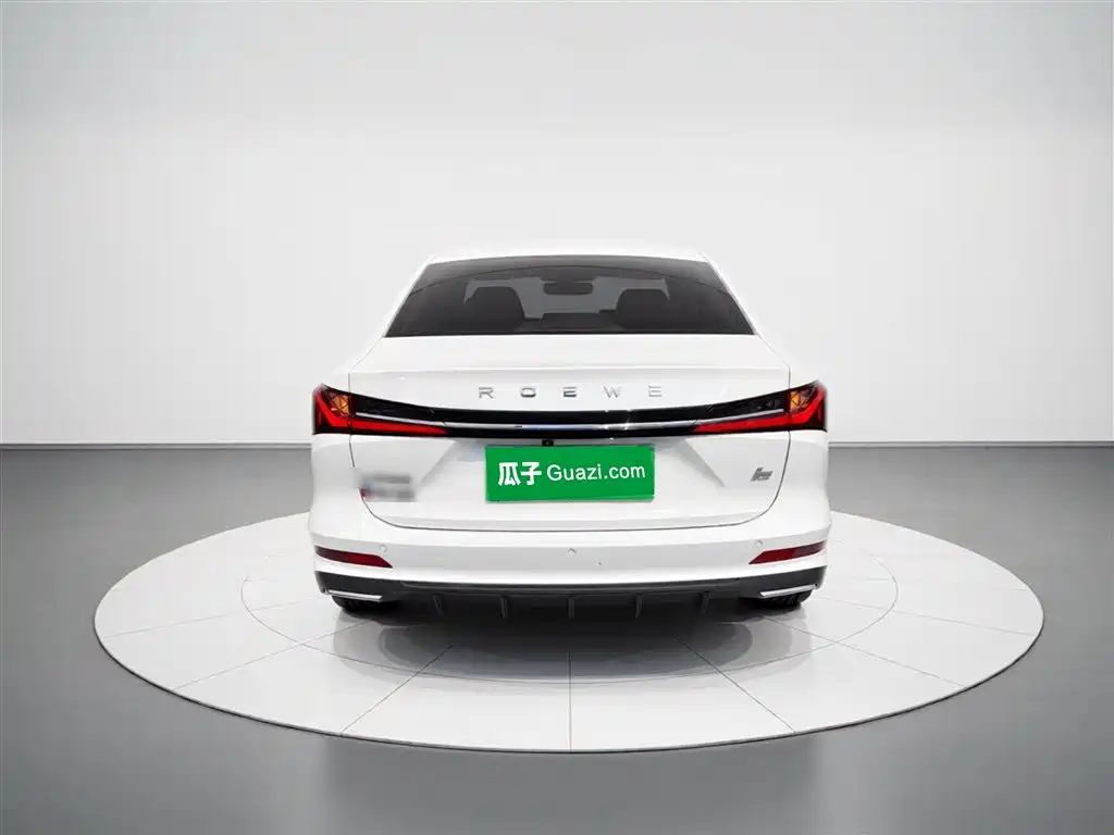 Roewe i5 1.5 L CVT Honored