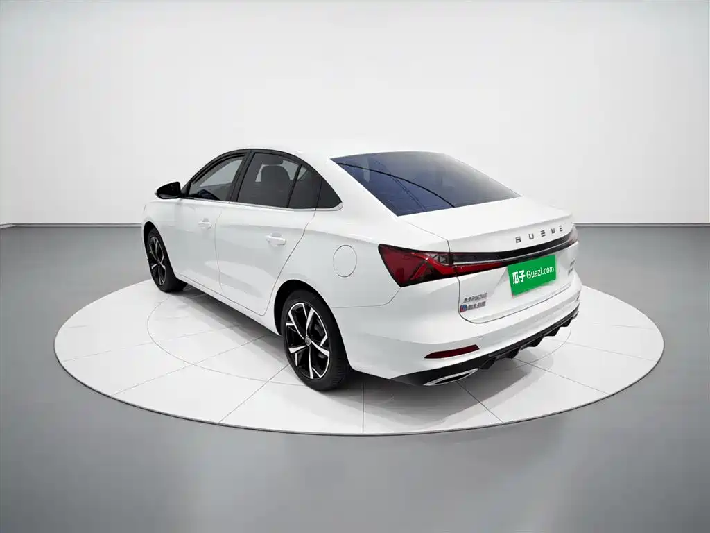 Roewe i5 1.5 L CVT Honored