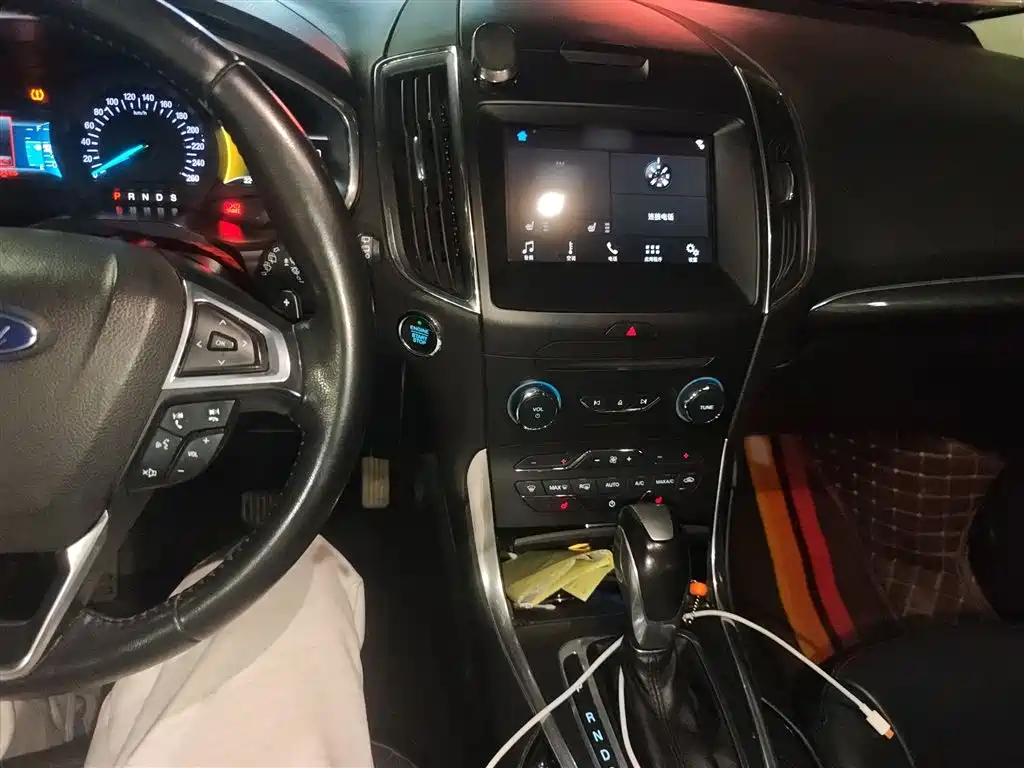 Edge EcoBoost 245 2 WD Grand Sharp 7-seat CN-V