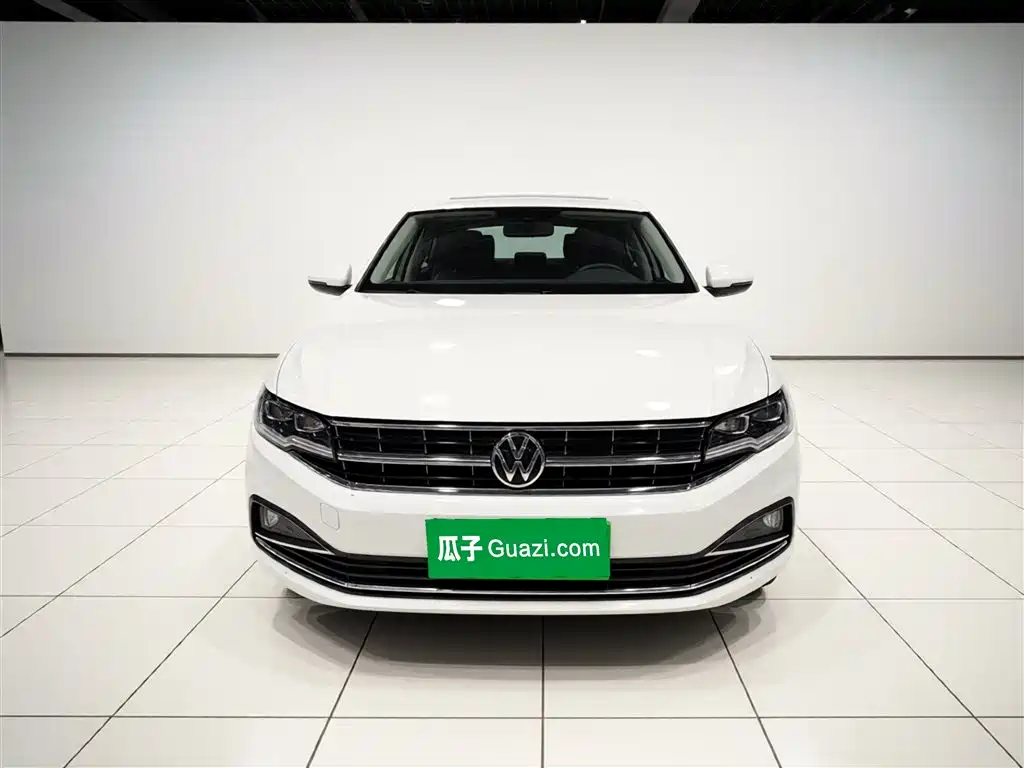 Bora 1.5 L Auto Comfort Connected