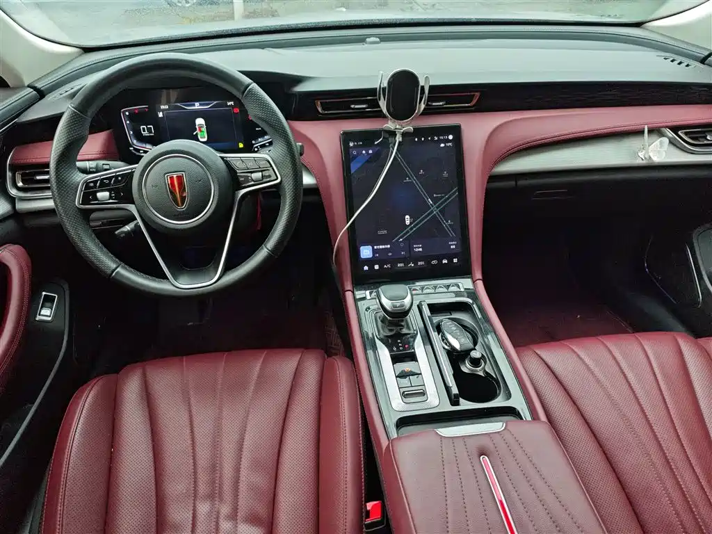 Hongqi H5 2.0 T Auto Connected Flagship Enjoyment