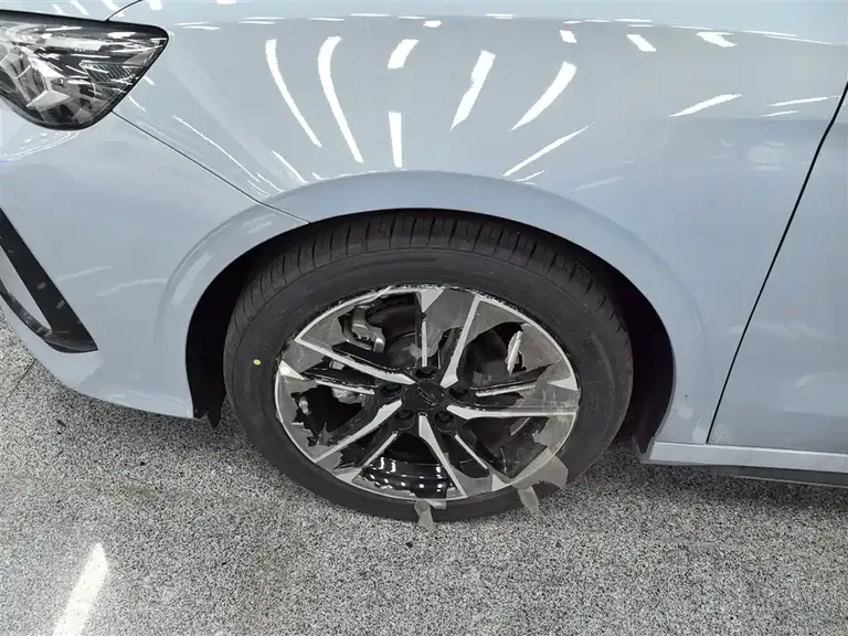 Geely Binrui Binrui COOL 1.5 T DCT Dragon