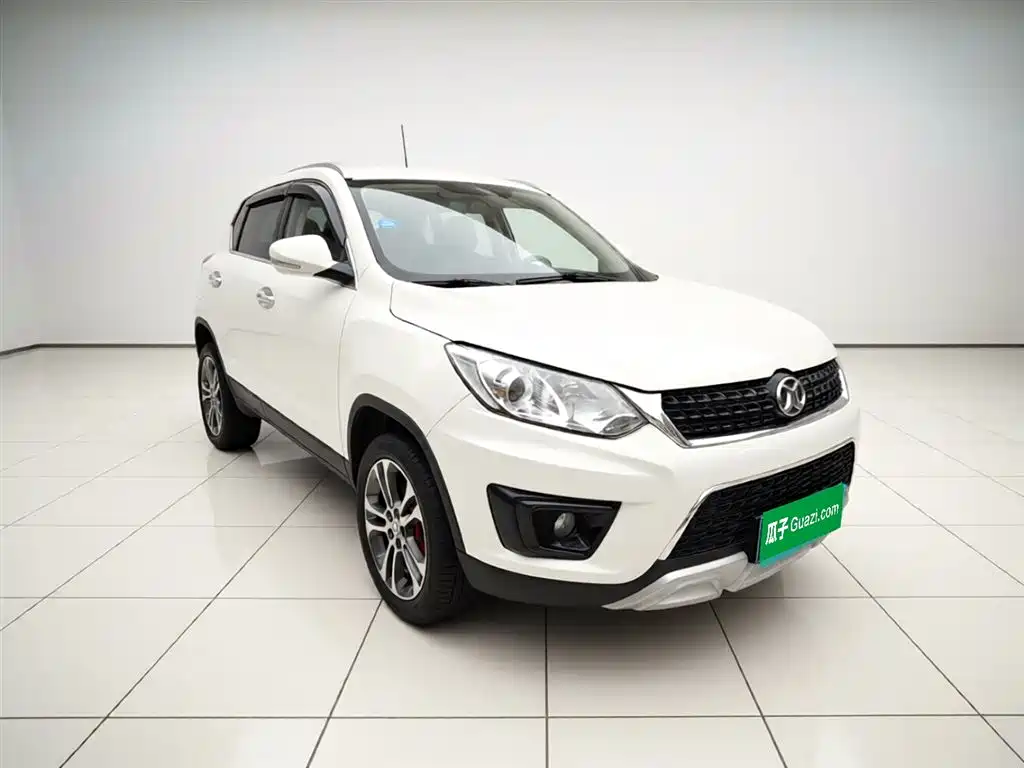 Senova X35 1.5 L Auto Luxury