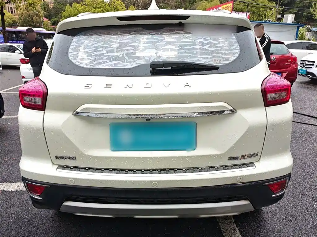 Senova X35 1.5 L Auto Luxury
