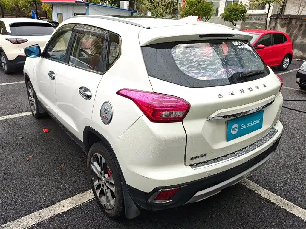 Senova X35 1.5 L Auto Luxury