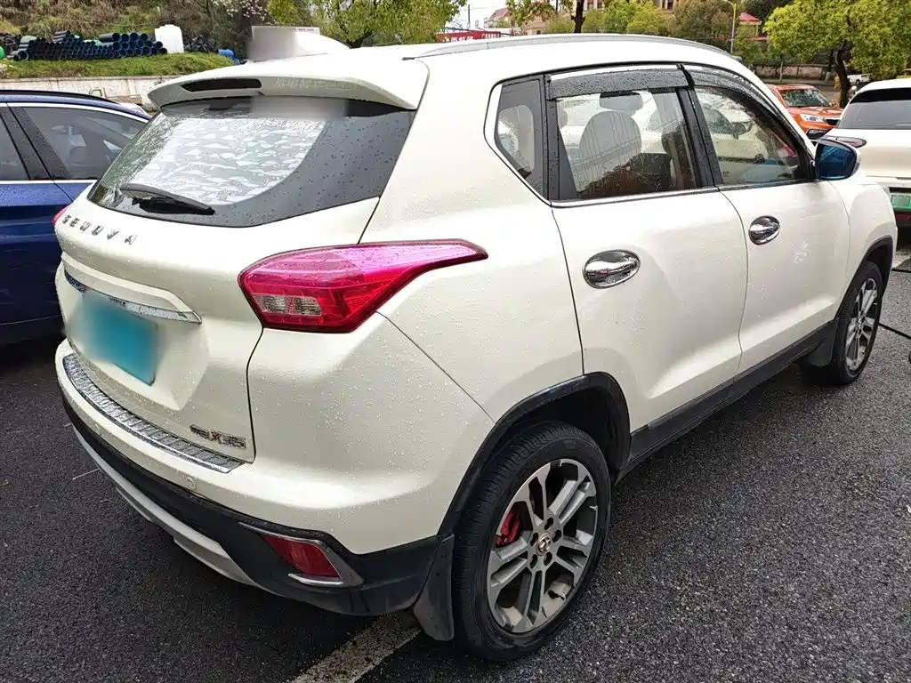 Senova X35 1.5 L Auto Luxury