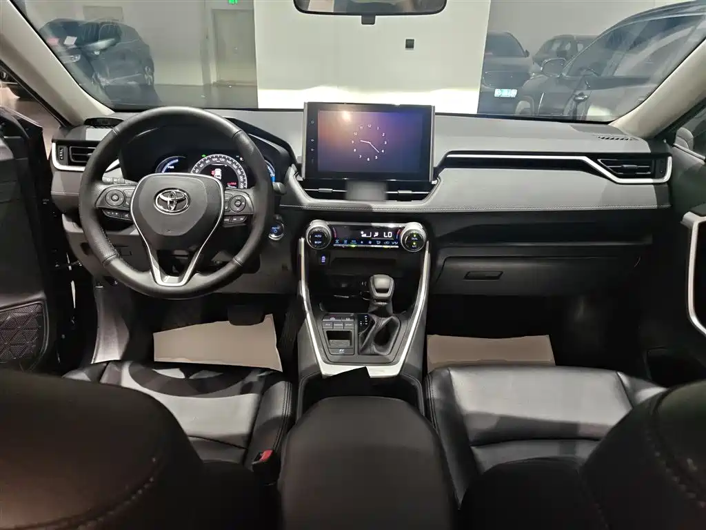 RAV4 Facelift Dual Engine 2.5 L E-CVT 2 WD Elite