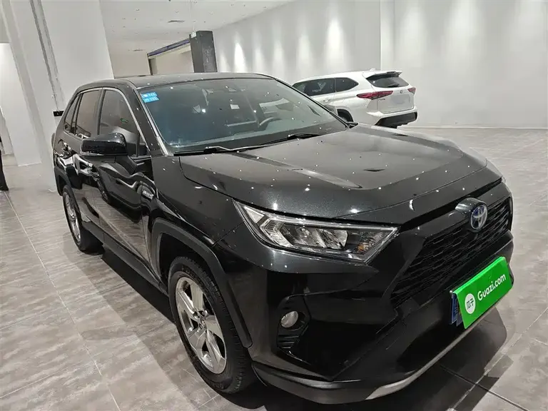 Toyota RAV4 Facelift Dual Engine 2.5 L E-CVT 2 WD Elite