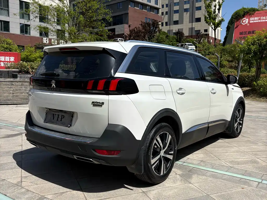 Peugeot 5008 350 THP 5-seat Elite