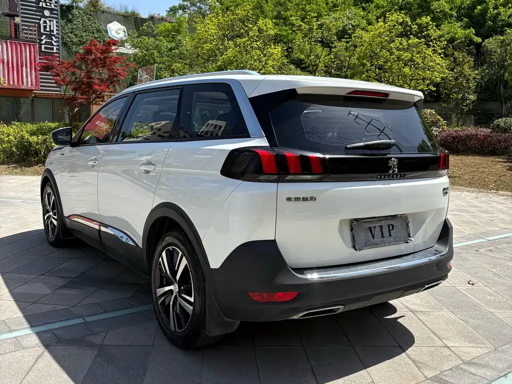 Peugeot 5008 350 THP 5-seat Elite