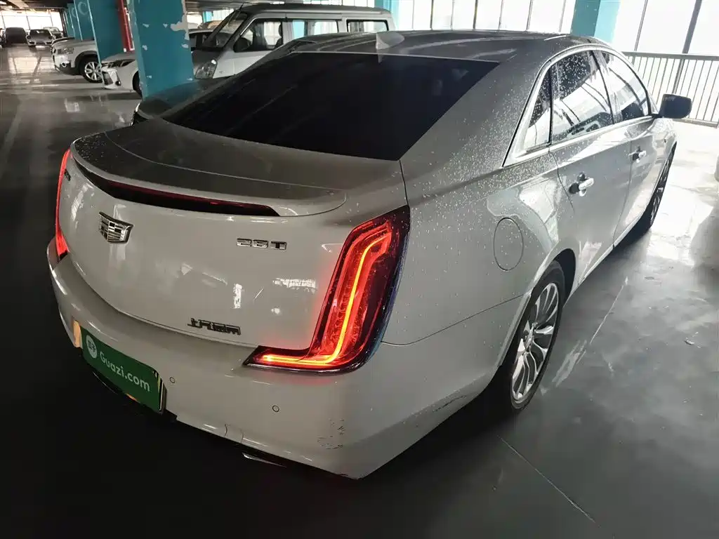 Cadillac XTS 28 T Tech