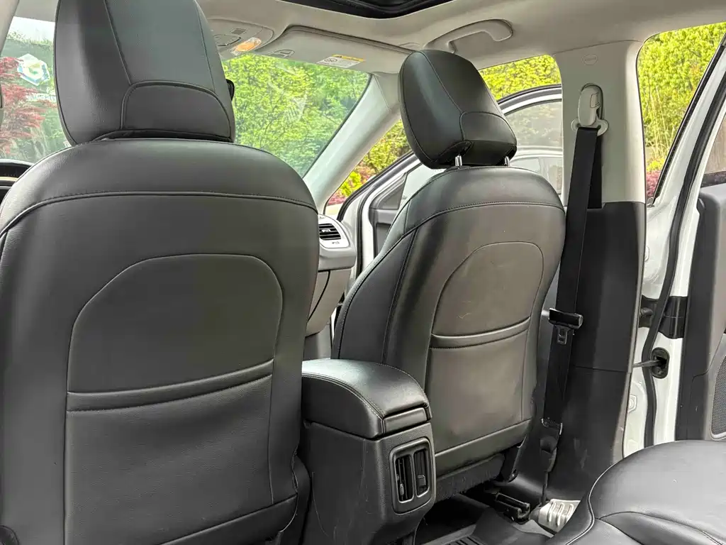 Compass 200 T Auto Home Enjoyment