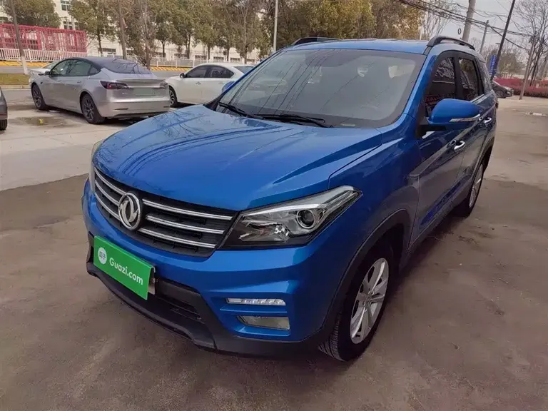 Dongfeng Fengguang S560 1.8 L CVT Elite