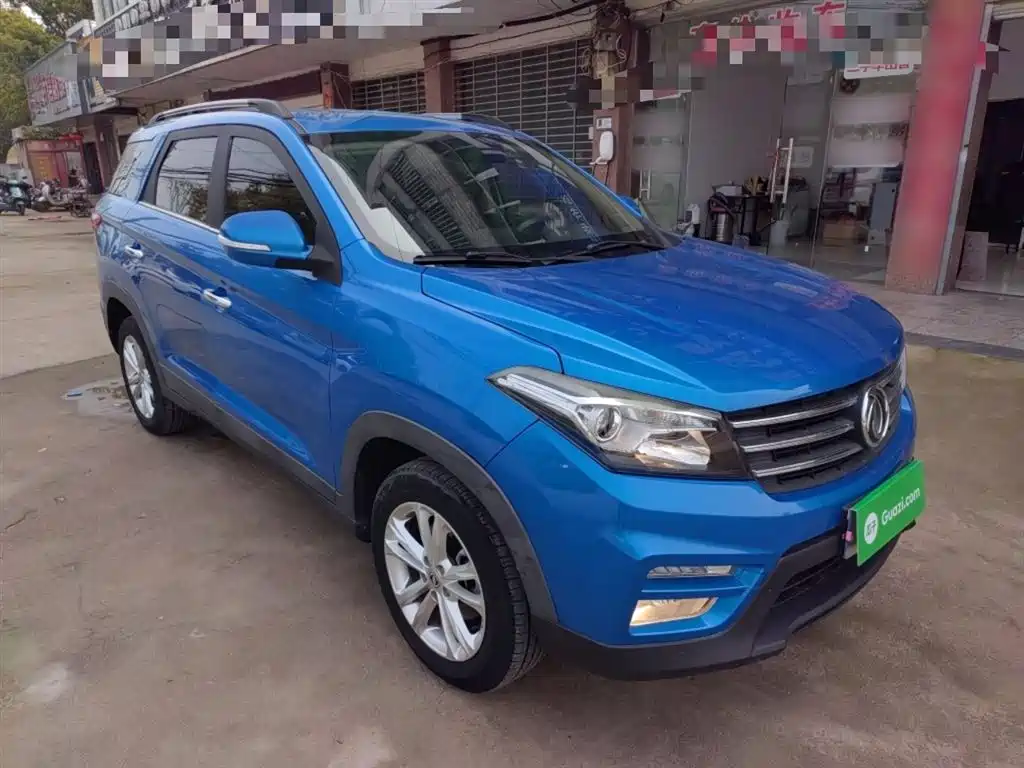 Fengguang S560 1.8 L CVT Elite