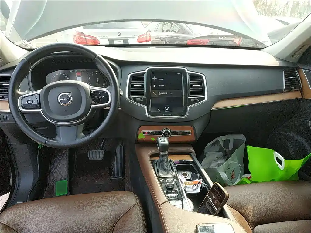 Volvo XC90 Facelift T6 Smart Ease Luxury 7-seat