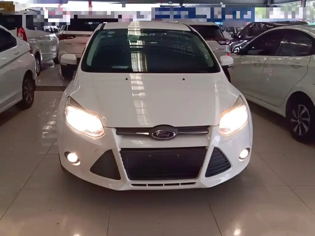 Focus Hatchback 1.6 L Auto Comfort