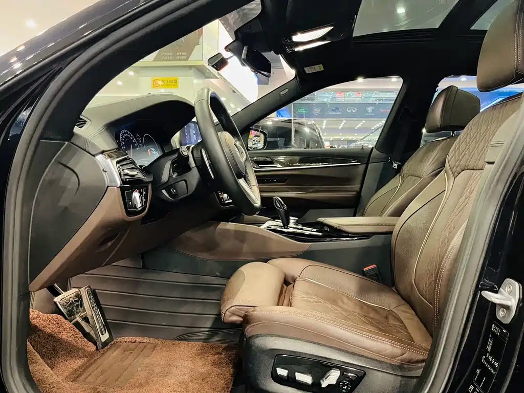 BMW 6 Series GT 640 i xDrive M Sport Package