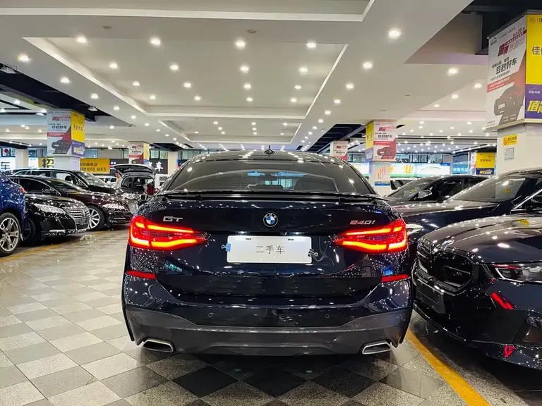 BMW 6 Series GT 640 i xDrive M Sport Package