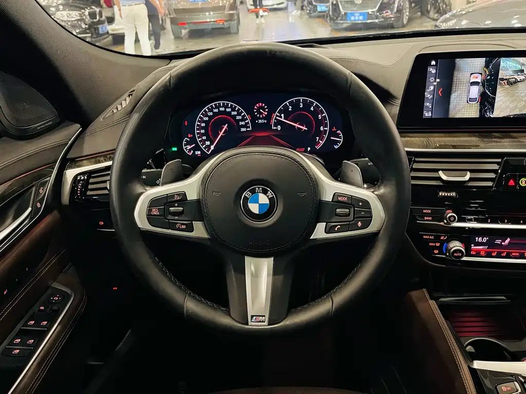 BMW 6 Series GT 640 i xDrive M Sport Package