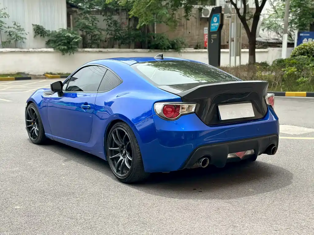 Subaru BRZ 斯巴鲁BRZ 2015款 2.0 i 手动版